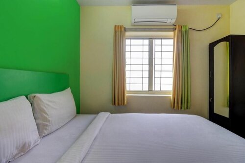 Green Tree Hotel, Забронировать Отель Отели штата Тамилнада с парковкой, Парковка