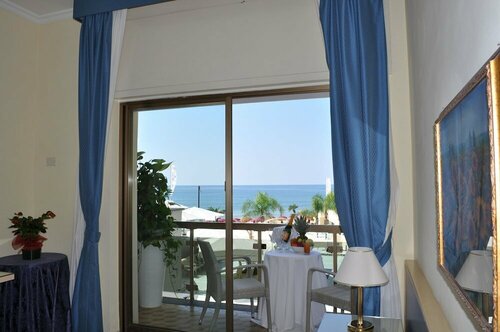Hotel La Playa, Book Hotel Hoteller i Lazio med måltider, Halvpension / Fuldpension