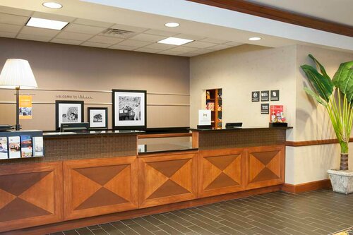 Hampton Inn and Suites Indianapolis-Fishers, Varaa Hotelli Hotellit Indiana aamiaisella, Aamiainen