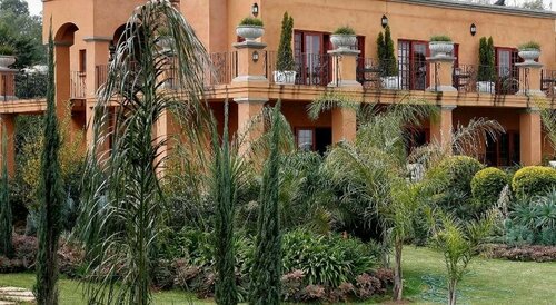 Tuareg Guest House, Забронировать Гостевой дом Мидранд East Rand