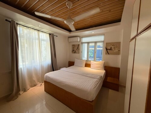 PINE LODGE MALDIVES, Забронировать Гостевой дом Хулхумале Атолл Каафу