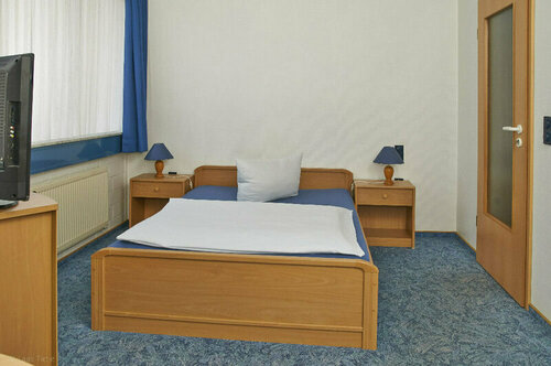 Hotel BonaMari, Забронировать Отель Отели Зальцгиттер-Бад 3 звезды, 3*