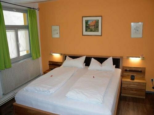 Goldener Stern Iphofen, Rezervasyon Otel Iphofen Steigerwald, St. Michael yakınında