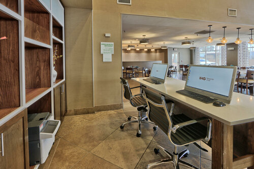 Holiday Inn & Suites Albuquerque-North I-25, an IHG Hotel, 预订 酒店 阿尔伯克基 新墨西哥州