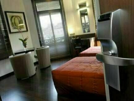 Hotel The Century, Prenota Hotel Hotel a Flanders con parcheggio, Parcheggio