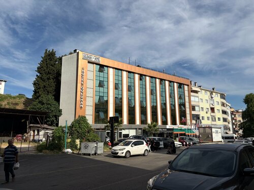 Goldhan Hotel, Book Hotel  