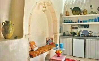 Dar Aziza, Rezervovat Hotel Erriadh 