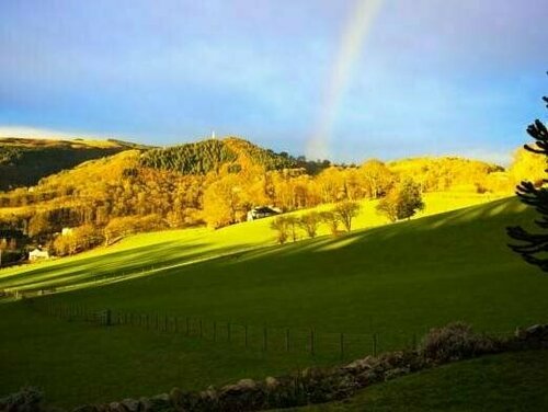 Geufron Hall, Book Hotel Hoteller i North Wales med parkering, Parkering