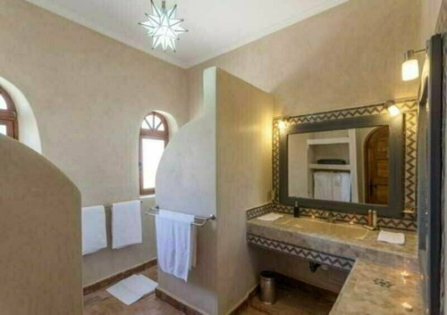 Charmante Villa Riad Dharma, Book Hotel Hotels in Marrakech-Safi with a Pool, Swimming Pool