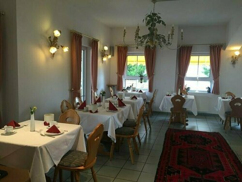 TDY Homes Hotel Schattner, Забронировать Отель Ландштуль Pfalz