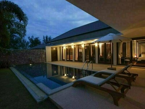 Villa Nirwana, Rezervovat Vila Hotely v Central Thailand s parkováním, Parkování
