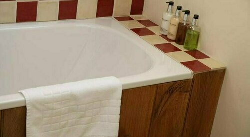 The Fox Inn, Rezervați Hotel Hoteluri în Gloucestershire cu parcare, Parcare