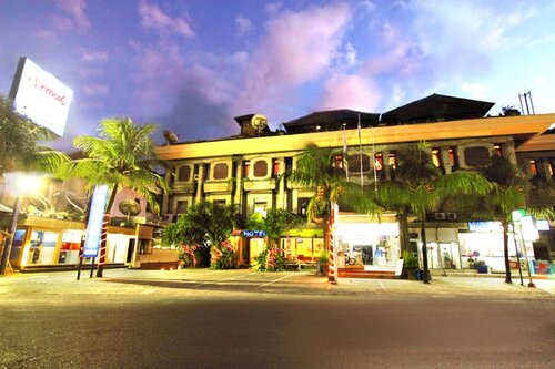 Nirmala Hotel Jimbaran, Prenota Hotel Hotel a Bali con piscina, Piscina
