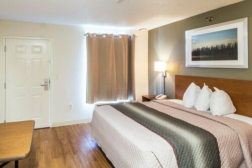 HomeTowne Studios Houston - West Oaks Energy Corridor, Book Hotel Hoteller i Houston med parkering, Parkering