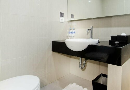 Neo Hotel, Book Hotel Hotels in Jakarta Province with Parking, Parking