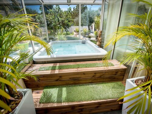 Villa Ambrosia, Book Villa Cottages in Aude, Cottage