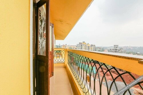 Dynasty Villas Boutique Resort, Забронировать Курортный отель Отели Альто-де-Порворим с парковкой, рядом с Торговый центр Mall De Goa, Парковка