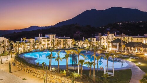 Estepona Holiday Hills, Забронировать Отель Отели в центре Эстепона с завтраком, отели в центре Эстепона с завтраком