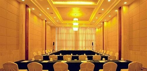 Eden Resort Hotel Yibin, Book Ferieresort Hoteller i Sichuan med pool, Swimmingpool