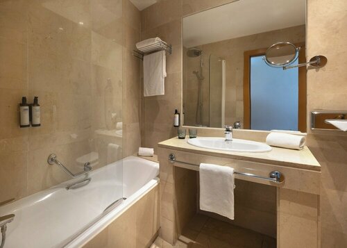Hotel Málaga Alameda Centro, Affiliated by Meliá, Забронировать Отель Отели Малаги 4 звезды, рядом с Centro Comercial Larios Centro, 4*