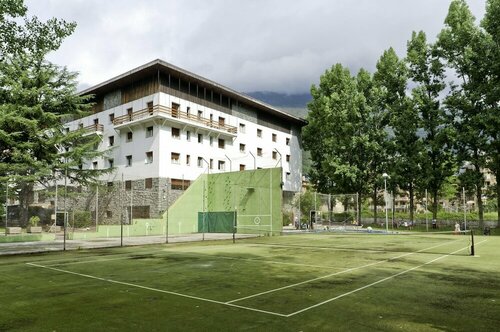Hotel Snö Condes del Pallars, Book Hotel Rialp 