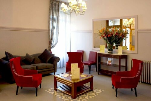 Hôtel Majestic, Забронировать Отель Лурд Hautes-Pyrénées, рядом с Voie Verte des Gaves