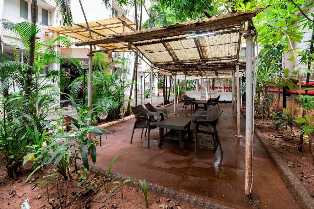Capital O 76484 Hotel Balwas International