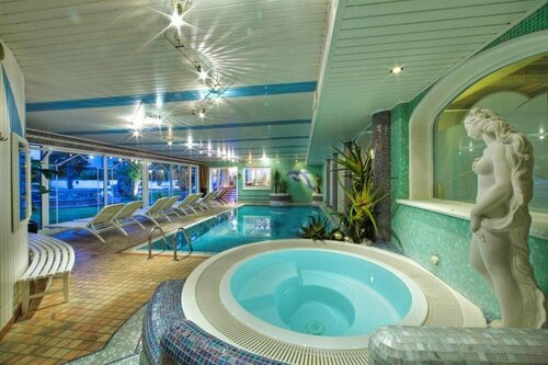 Glanzhof Hotel & Apartments, Забронировать Апартаменты/квартира Отели Марленго с бассейном, Бассейн