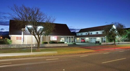 Midway Motel