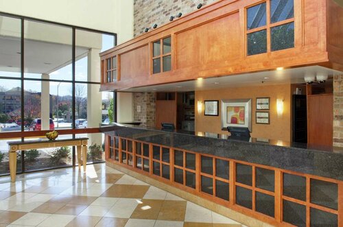 DoubleTree by Hilton Hotel Oak Ridge - Knoxville, Забронировать Отель Отели Теннесси с парковкой, Парковка
