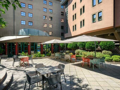 Ibis Budapest Heroes Square, Забронировать Отель 06. Терезварош Будапешт, рядом с Хёшёк тере