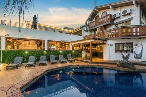 Aquarius Backpackers Resort, Забронировать Курортный отель Байрон-Бей Tweed Coast