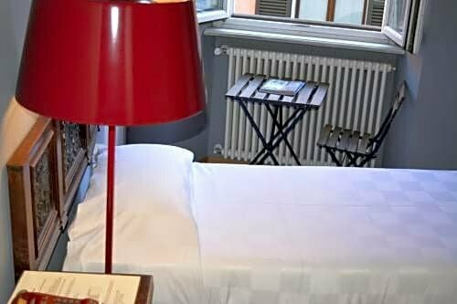 Albergo Bologna, Забронировать Отель Варезе Provincia di Varese