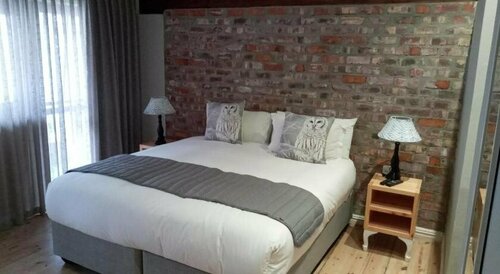 Two Fat Owls Guesthouse, Reservar Casa de hóspedes Pensões em George, Casa de hóspedes