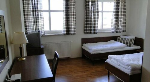 Weranda Restaurant & Rooms, Rezervasyon Otel Tychy 