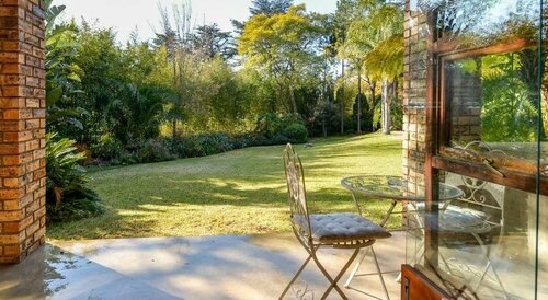50 on Shepherd Boutique Guest House, Забронировать Гостевой дом Bryanston 