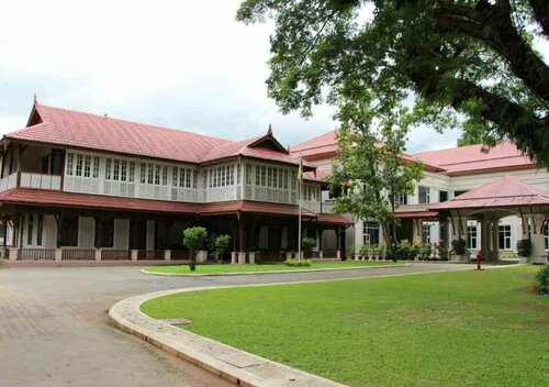 Hotel Dawei, Varaa Hotelli Dawei hotellit, joissa on uima-allas, Uima-allas