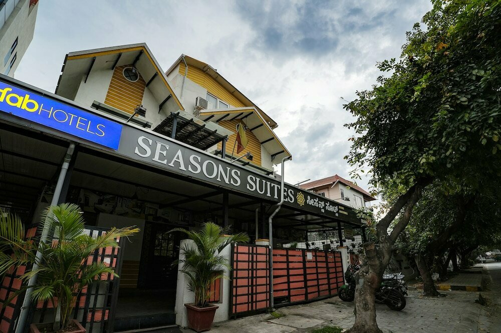 Fabhotel Seasons Suites Jp Nagar