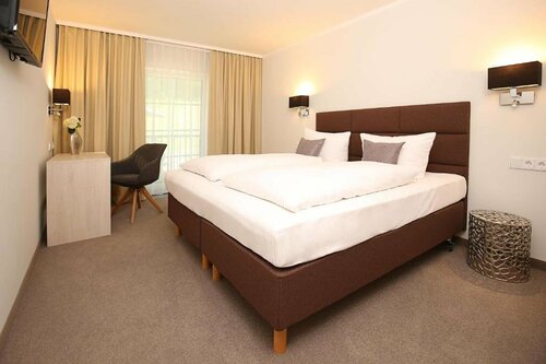 Landhotel Potsdam, Prenota Hotel Potsdam Brandeburgo