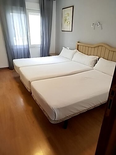 Hotel Mercado by gaiarooms, Забронировать Отель Недорогие отели Salamanca Province, недорогие