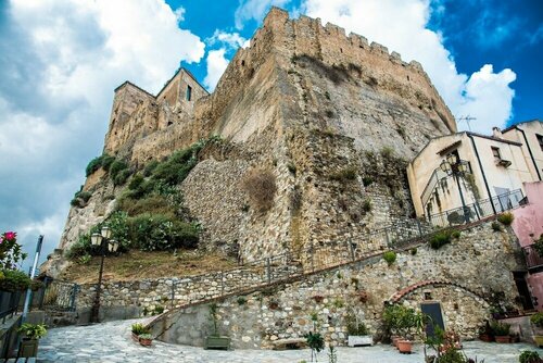Casa Castello, Buchen Sie Bed & Breakfast Rocca Imperiale Kalabrien