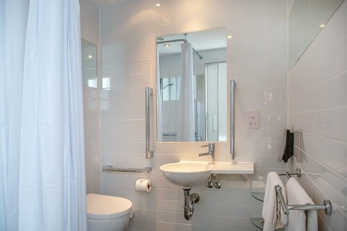 Four Points Flex by Sheraton Cardiff, Забронировать Отель Кардифф Гламорган, рядом с Университет Южного Уэльса, Кардиффский кампус