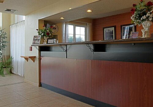 Americas Best Value Inn Manteca, Buchen Sie Hotel Manteca Kalifornien