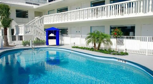 Fortuna Hotel, Забронировать Отель Отели Форт-Лодердейл с парковкой, рядом с DC Alexander Park, Парковка