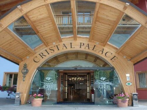 Cristal Palace Hotel, Забронировать Отель Отели Мадонна-ди-Кампильо с питанием, Пансион
