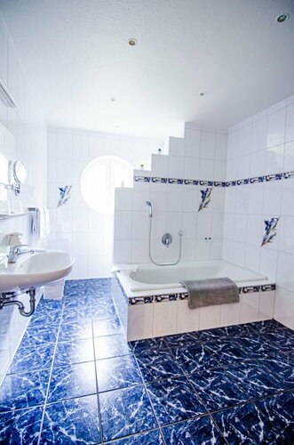 Hotel Blischke, Забронировать Отель Каролинензиль East Frisia
