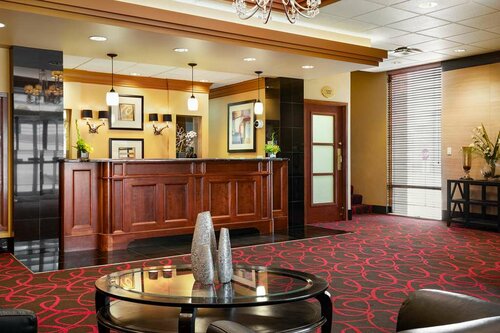 Best Western Plus Columbia River Hotel, Забронировать Отель Трейл Kootenay Rockies