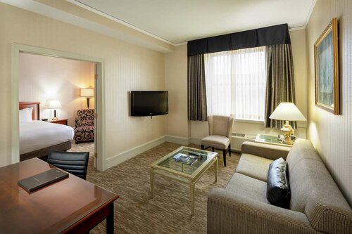 Hilton Cincinnati Netherland Plaza, Забронировать Отель Цинциннати штат Огайо
