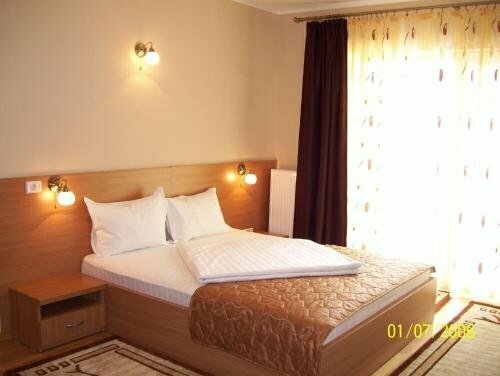 Pensiunea Select, Prenota Hotel Arad Romania