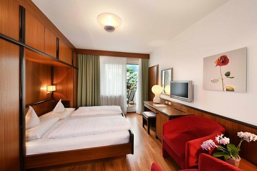 Hotel Juliane, Забронировать Отель Отели Аосты с питанием, Пансион
